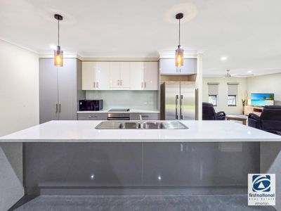 25 Lavender Crescent, Atherton