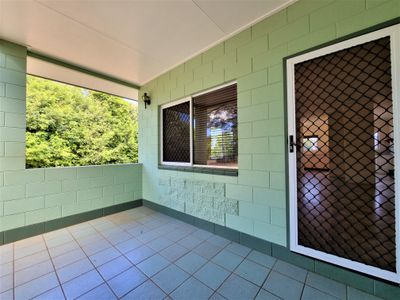 4 Wisteria Street, Atherton