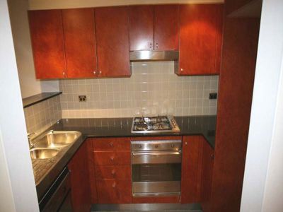 803 / 1 Hosking Place, Sydney