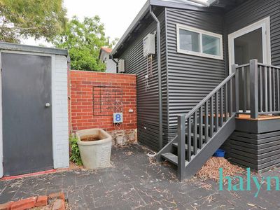 8 Lawrence Avenue, West Perth
