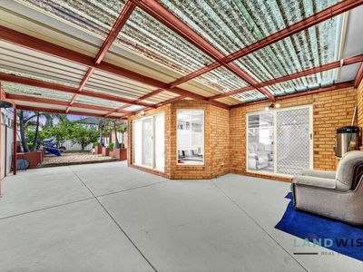 6 Mitta Place, Taylors Hill