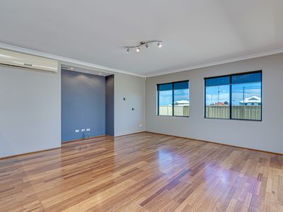 143 Lagoon Drive, Yanchep