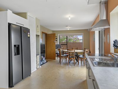 415 Breezes Road, Aranui