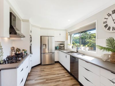 7 Lakeside Drive, Kianga