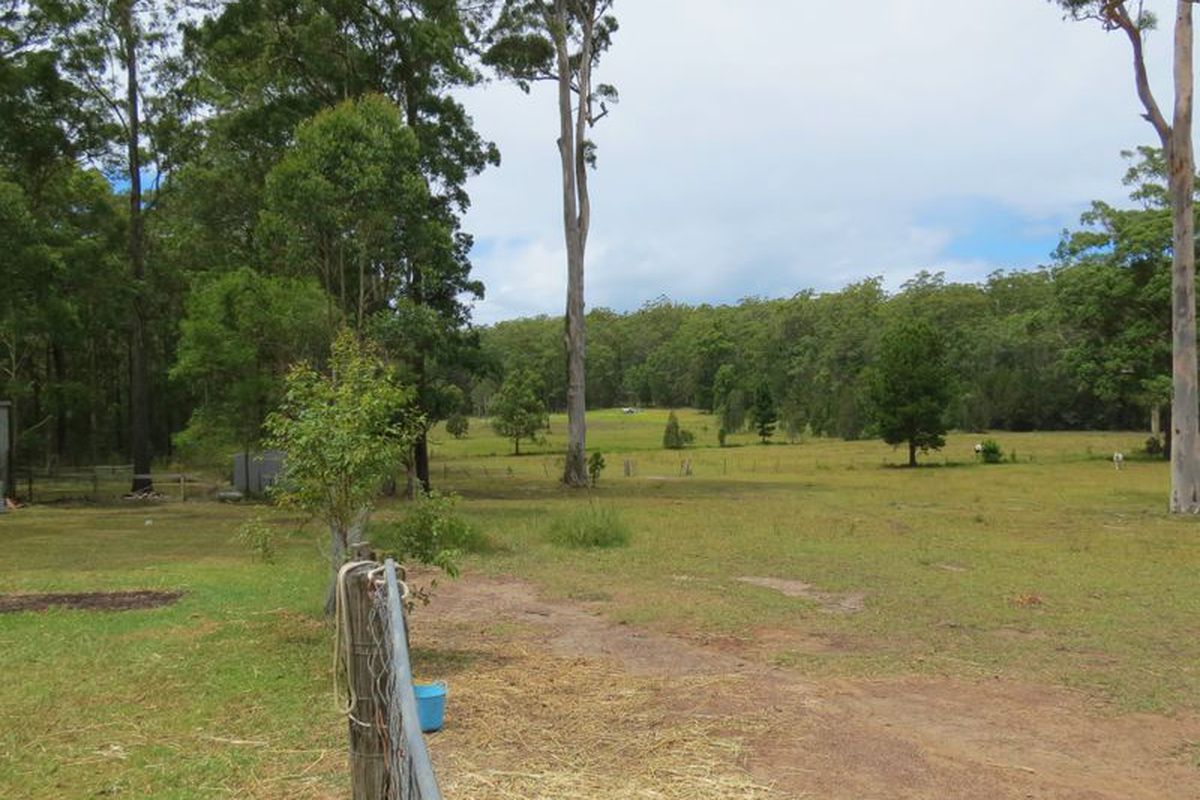 18 Holden Road, Rainbow Flat