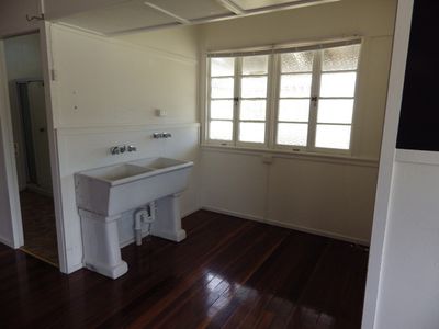 12-14 Burnett Street, Sadliers Crossing