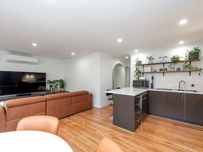 8B Lancing Way, Balga