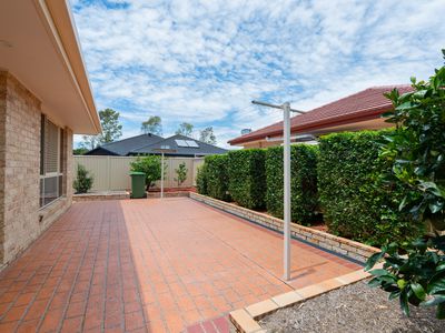 28 Kalowendha Avenue, Pelican Waters