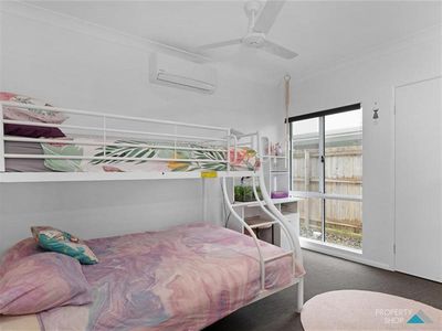 16 Porcupine Way, Mount Peter