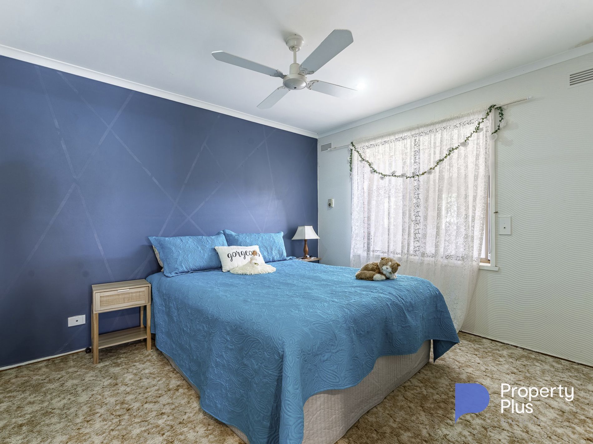 9-11 Clare Avenue, Lockington