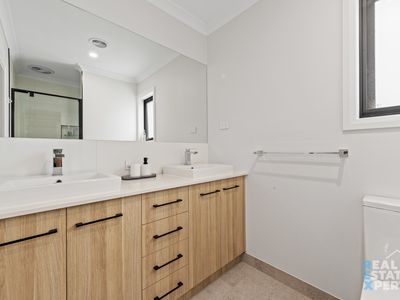 50 Landscape Boulevard, Hampton Park