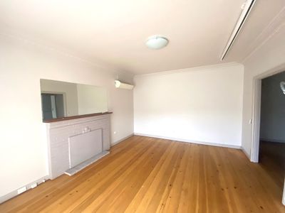 12 Lenola Street, Macleod