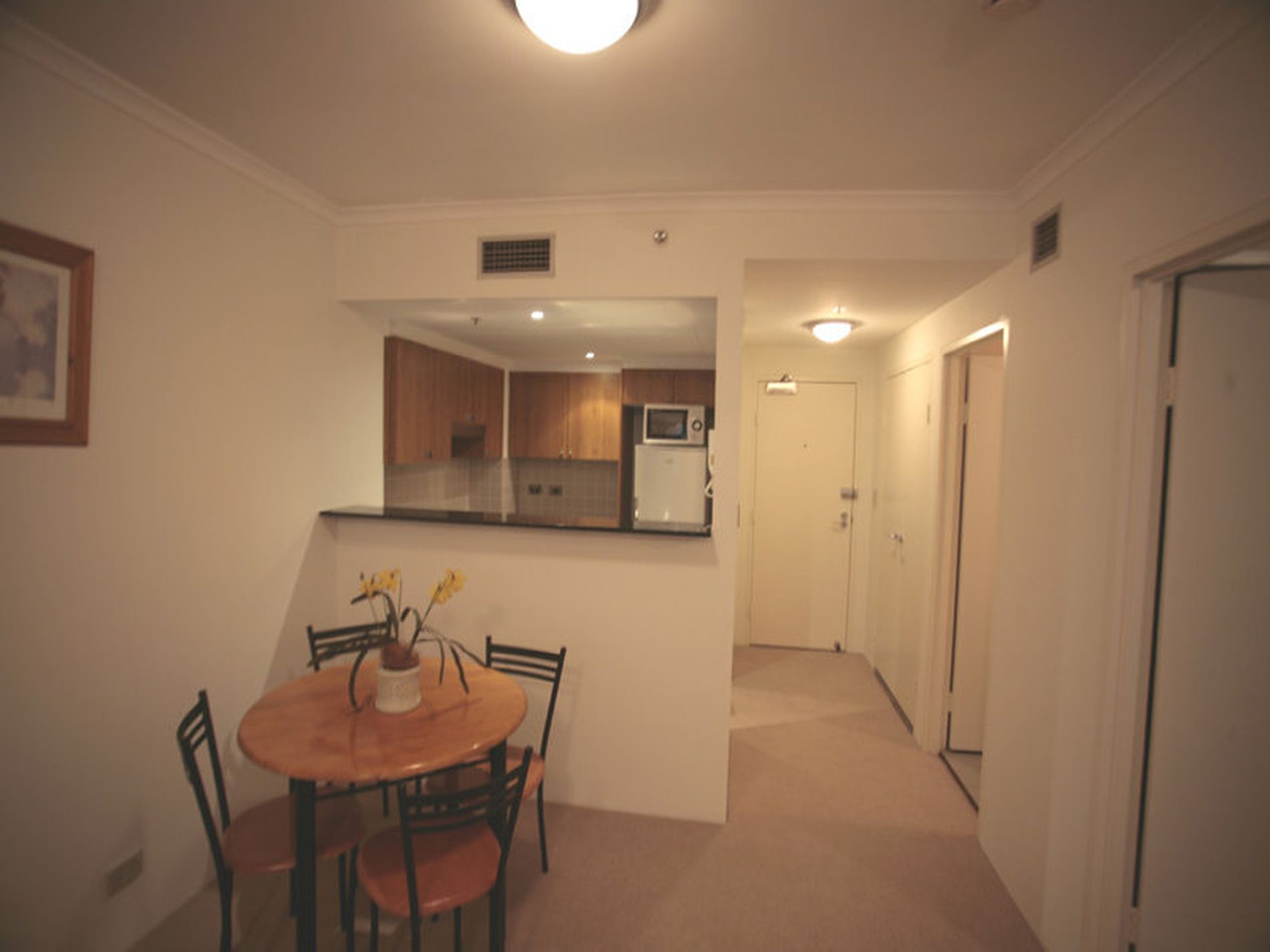 802 / 1 Hosking Place, Sydney