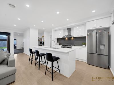 53 Anniversary Avenue, Wyndham Vale