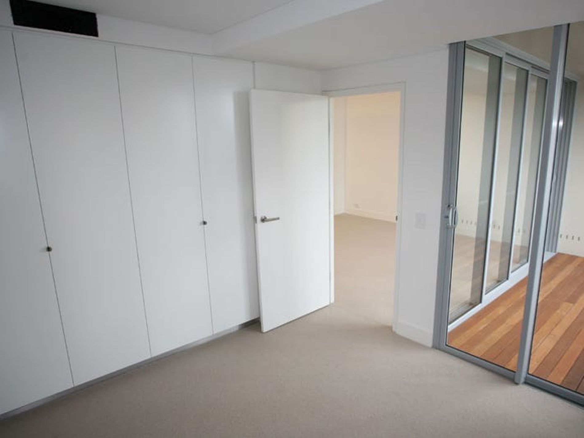 201 / 520 Miller Street, Cammeray