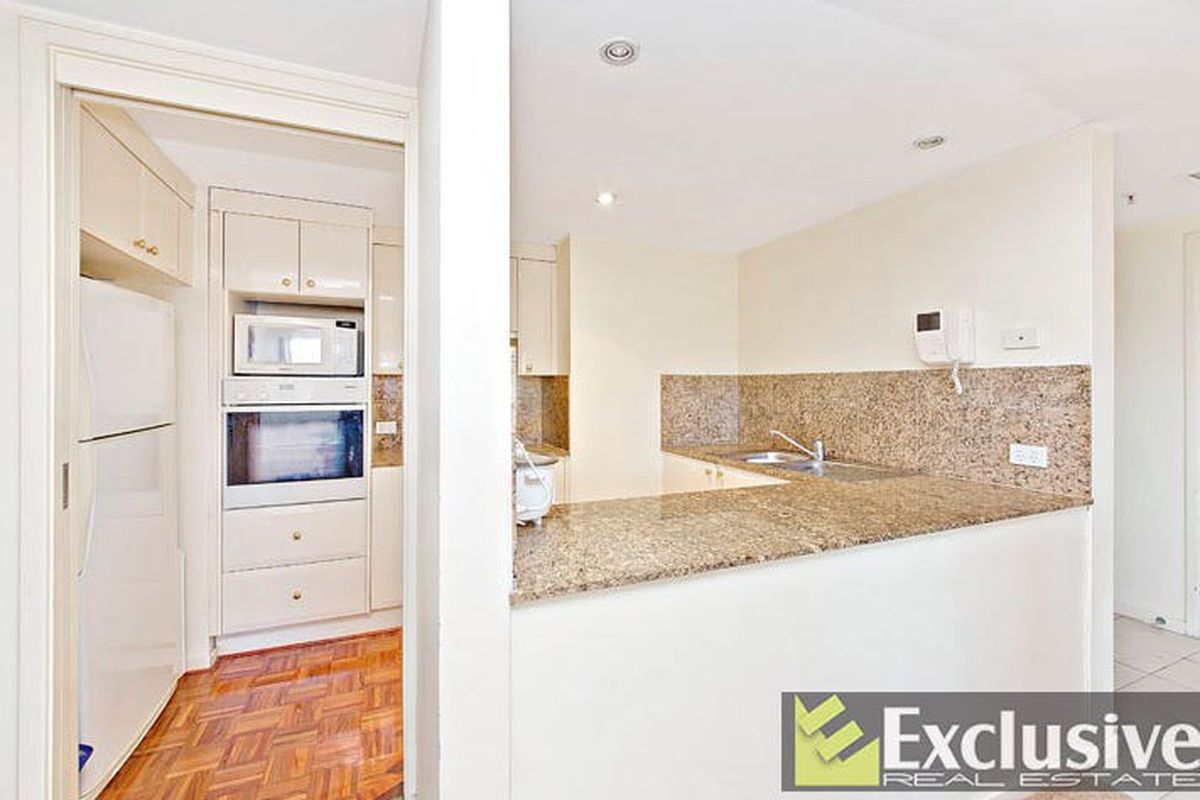 605 / 28 Harbour Street, Sydney
