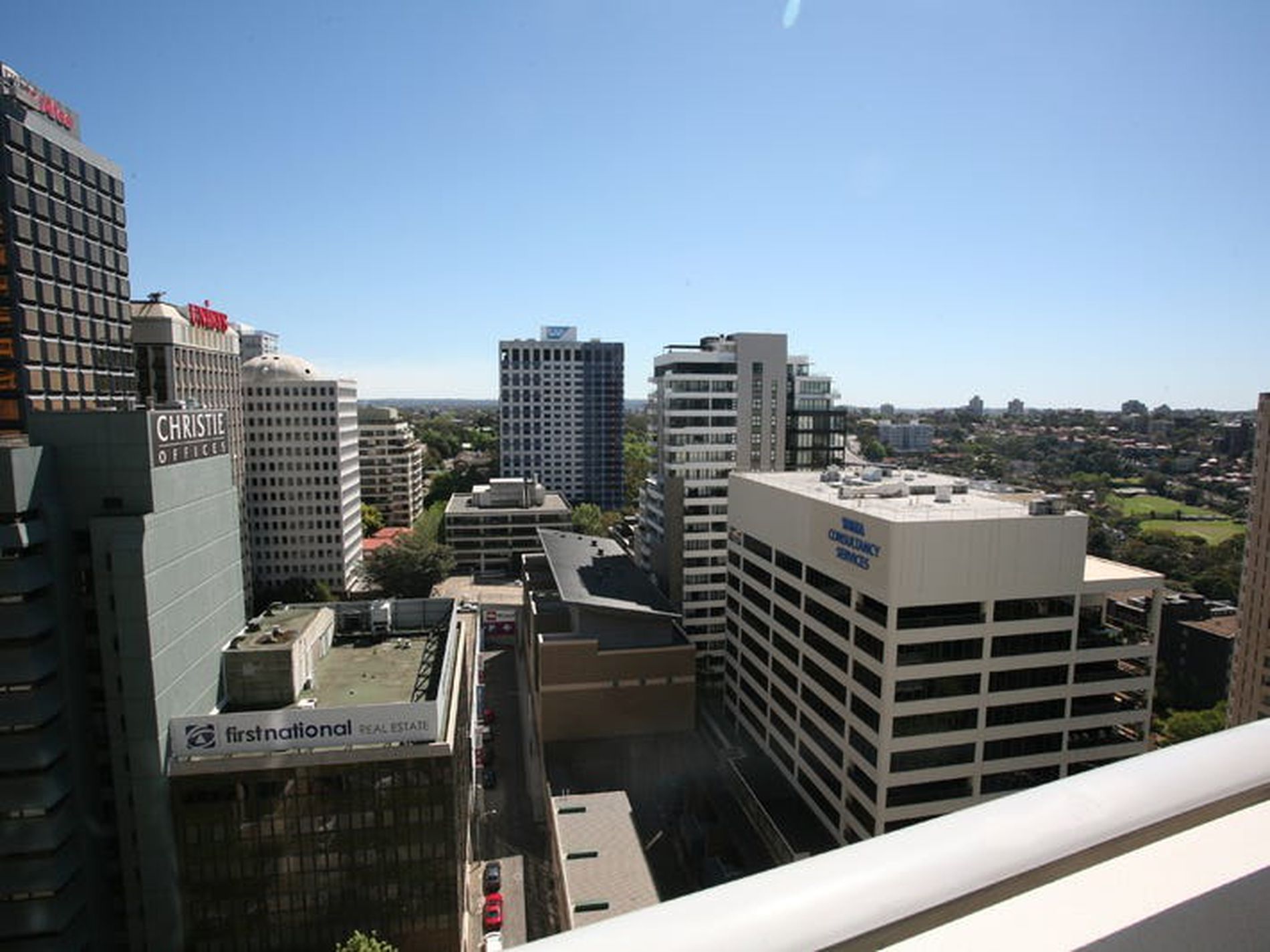 1806 / 77-81 Berry Street, North Sydney