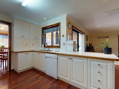 9 Loane Place, Dubbo