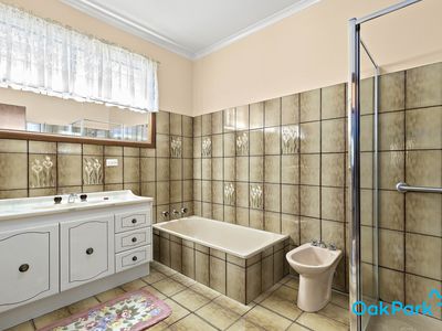 27 Cosmos Street, Glenroy