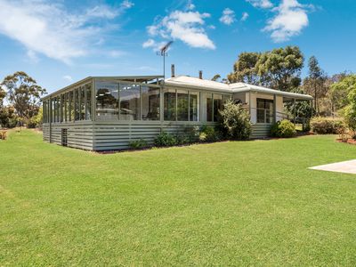111 Doolan Crescent, Heathcote