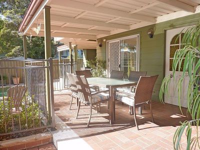 16 Stoney Creek Rd, Beverly Hills
