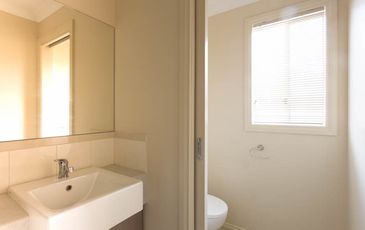 4 Gareth (Patrick) St, Cranbourne East
