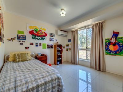 40-48 WOODEND COURT, Park Ridge