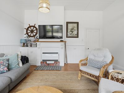 1 Lagoon Beach Road, Low Head