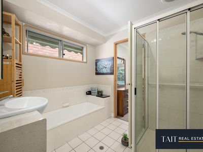 13 Thomas Wedge Drive, Wangaratta