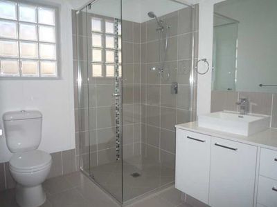 1 / 17 Hows Road, Nundah