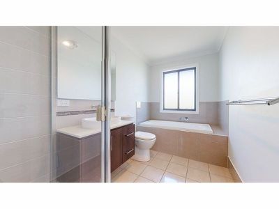 20 Dunheved Circle, Dubbo