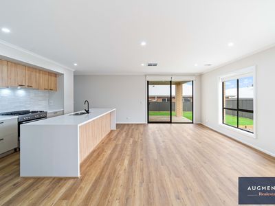 9 Soderstrom Street, Lucas