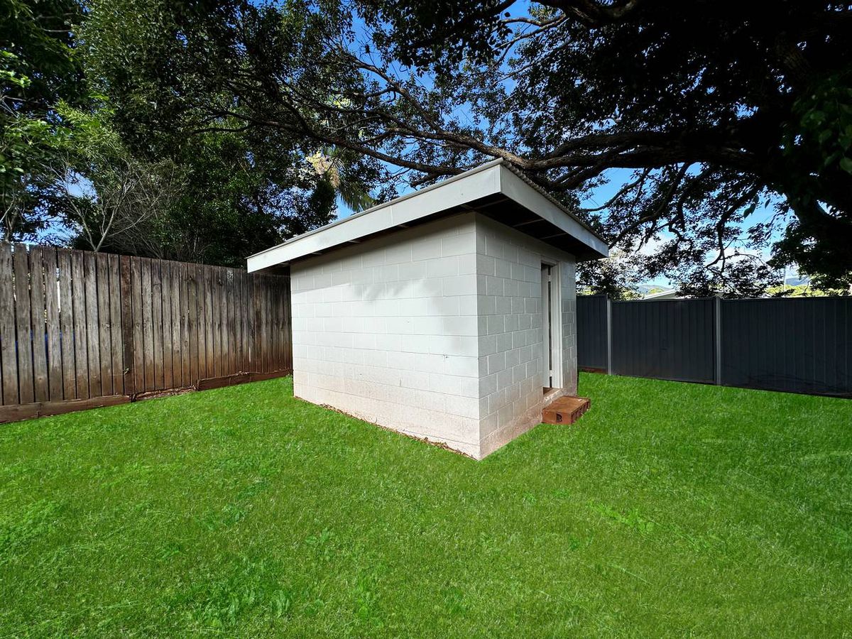 17 ARMSTRONG STREET, Atherton