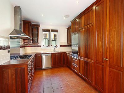 12 Barden St, Arncliffe