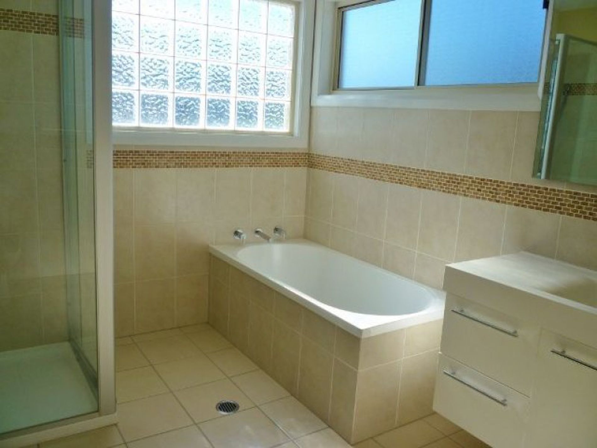 1 / 11 Crescent Street, Ulladulla