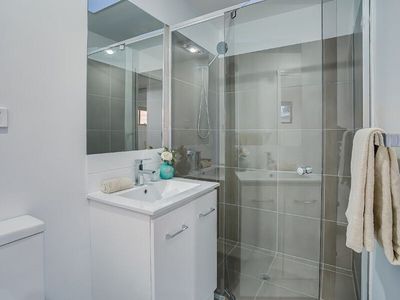 1 / 28 Howsan Street, Mount Gravatt East