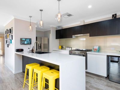 10 Tiru Close, Karlkurla