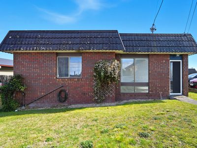 9 / 11 Toongabbie Street, Midway Point