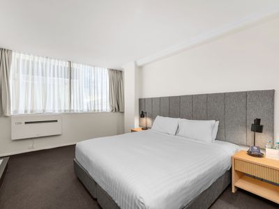 220 / 305 Murray Street, Perth