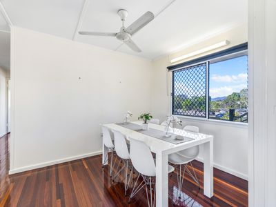 5 Poinciana Street, Cranbrook