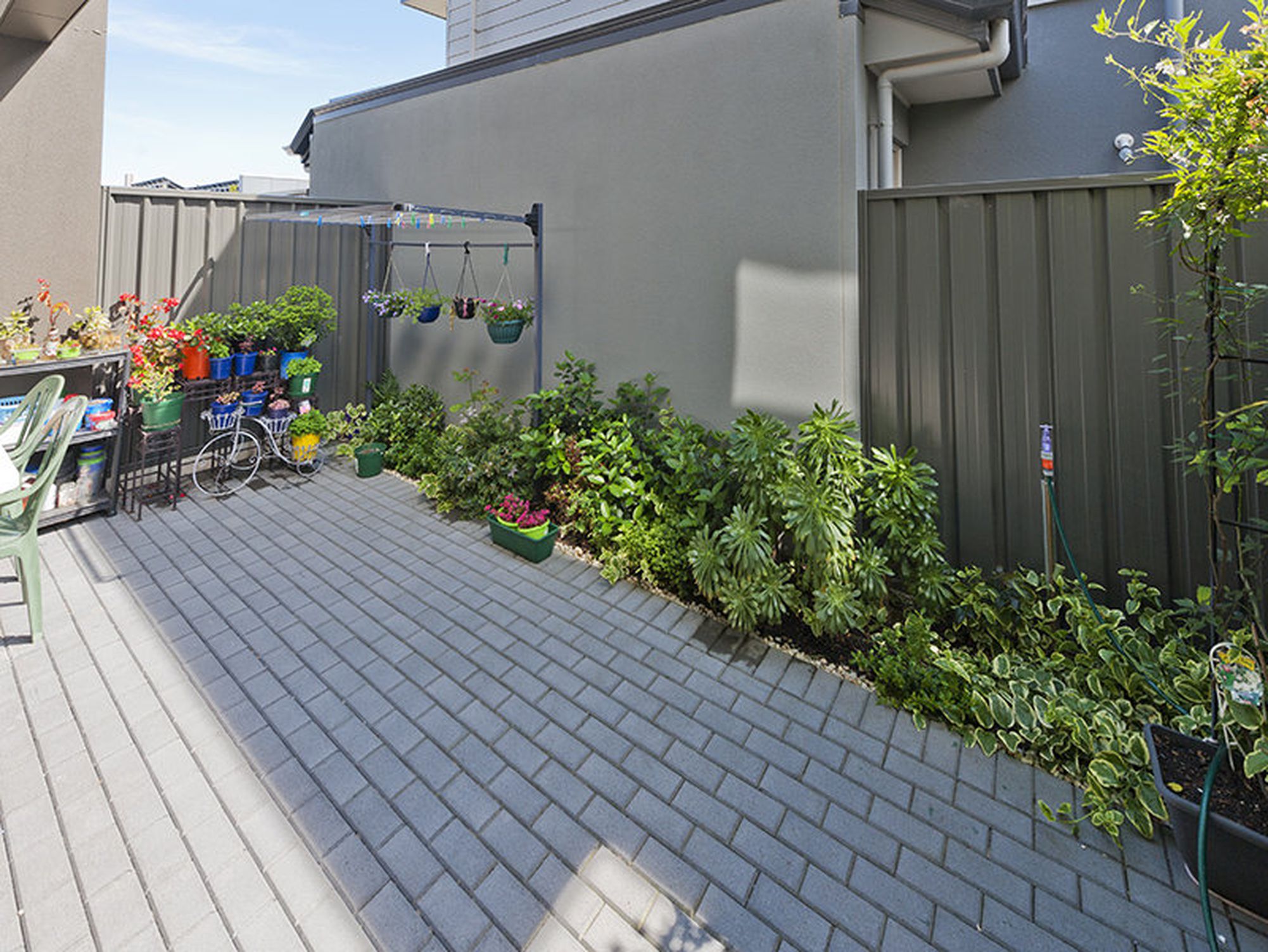 4A Gulnare Grove, Northgate