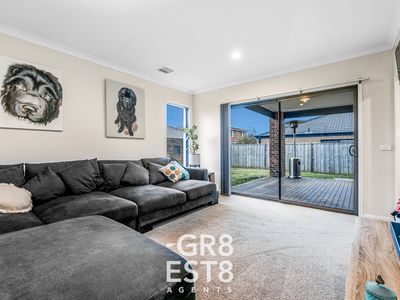 3 Quist Parade, Cranbourne West