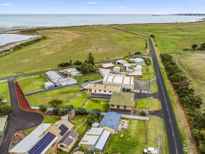 9-11 Eight Mile Creek Road, Racecourse Bay