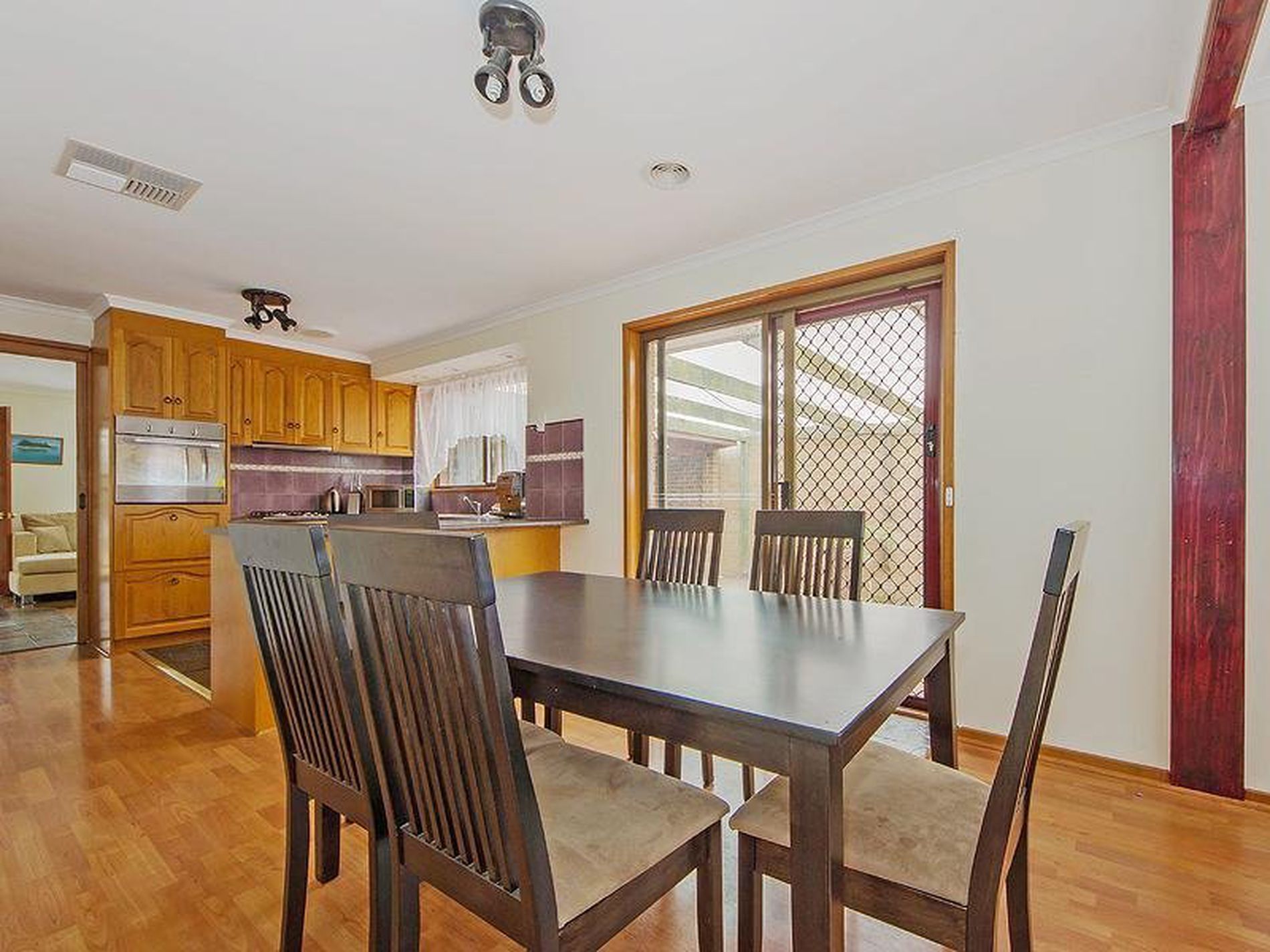 4 Charinga Avenue, Werribee