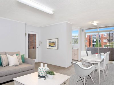 18 / 62 Mascot Drive, Eastlakes