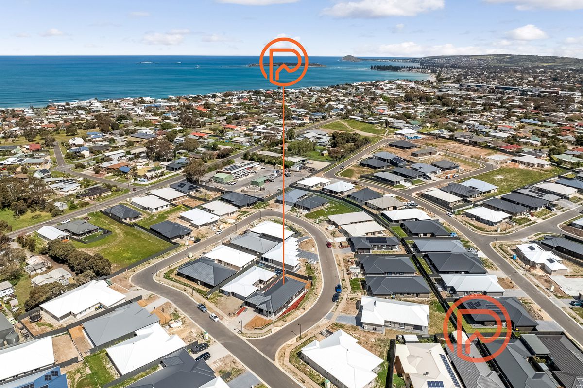 2 MINT DRIVE, Hayborough