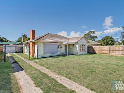 7 Bess Court, Dandenong