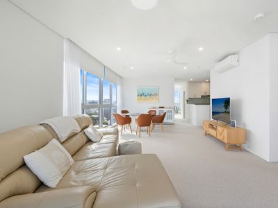 1601 / 4 COMO CRESCENT, Southport