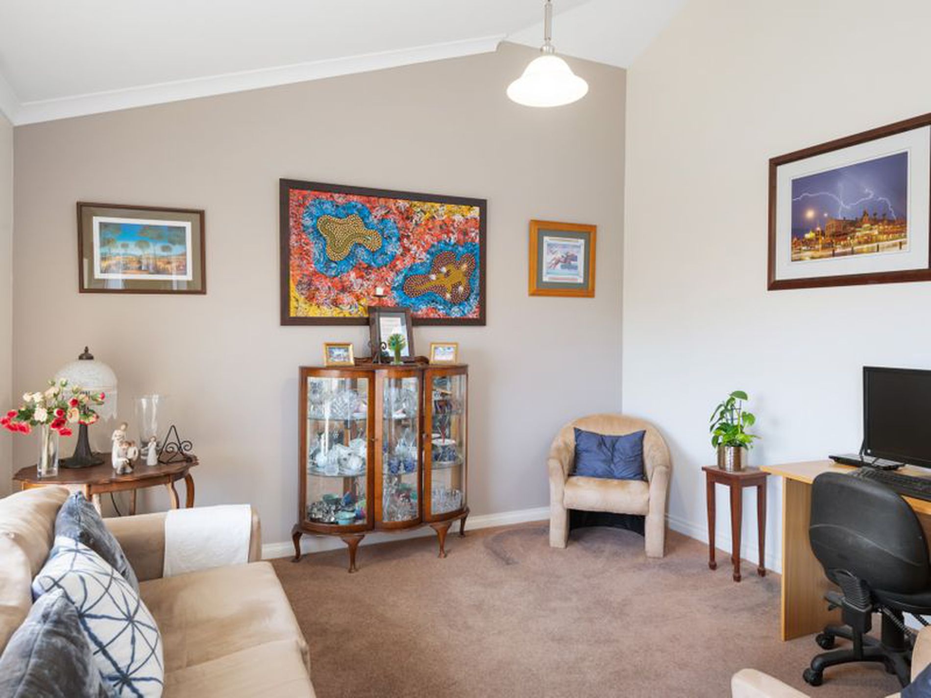 27 Tindals Crescent, Hannans