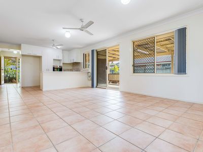 52 Walton Cres, Murrumba Downs
